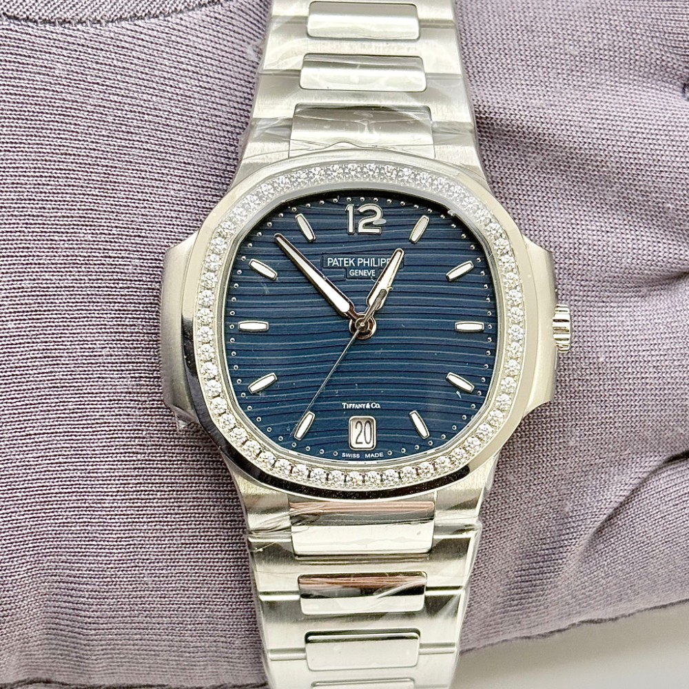 Patek Philippe Nautilus 7118/1200A-001