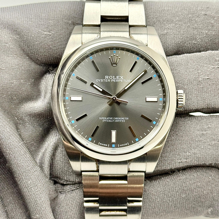 Rolex Oyster Perpetual 39mm 114300