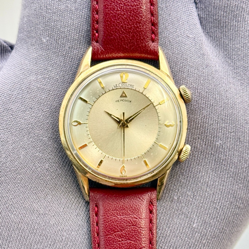 Jaeger Lecoultre Memovox Material STAINLESS STEEL